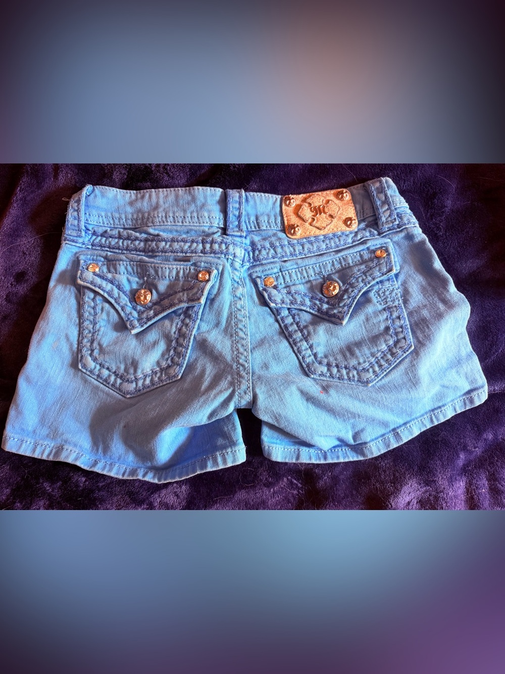 Miss Me Blue Jean Shorts with Decorative Stitching sz 26 bright blue !!!